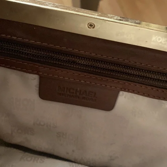 Michael Kors Summer Clutch - Picture 4 of 5